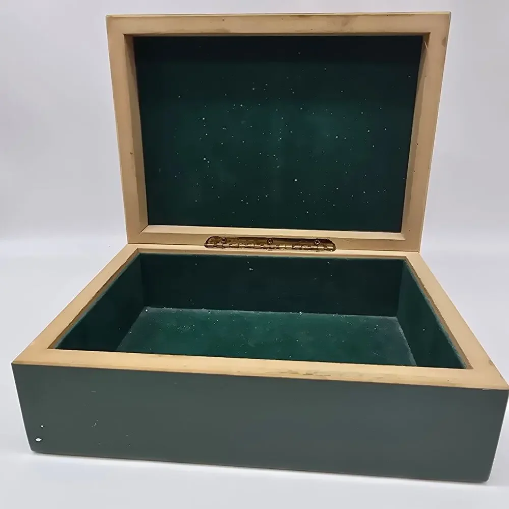 Special Gifts Crowning Touch Green Cat Lovers Wood Jewelry Trinket Box Tabby